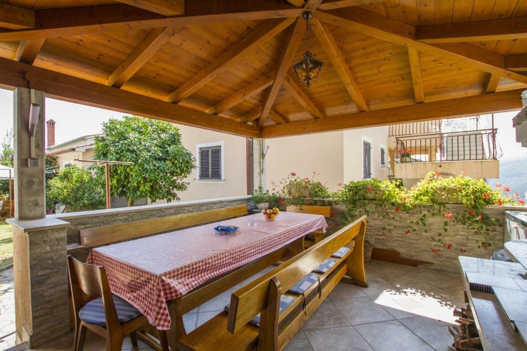 ArtApArt Z Rabac Exterior foto