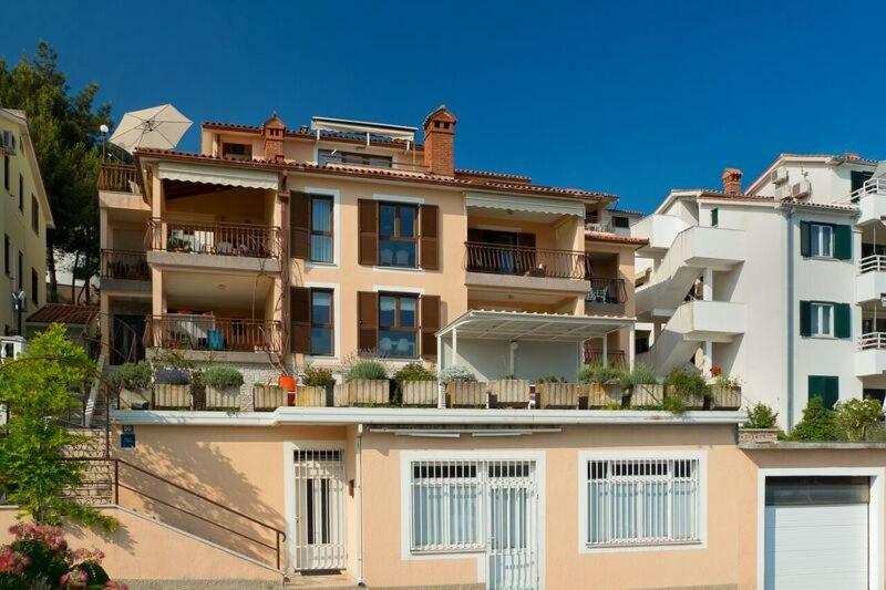ArtApArt Z Rabac Exterior foto