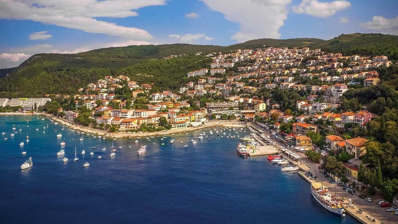 ArtApArt Z Rabac Exterior foto